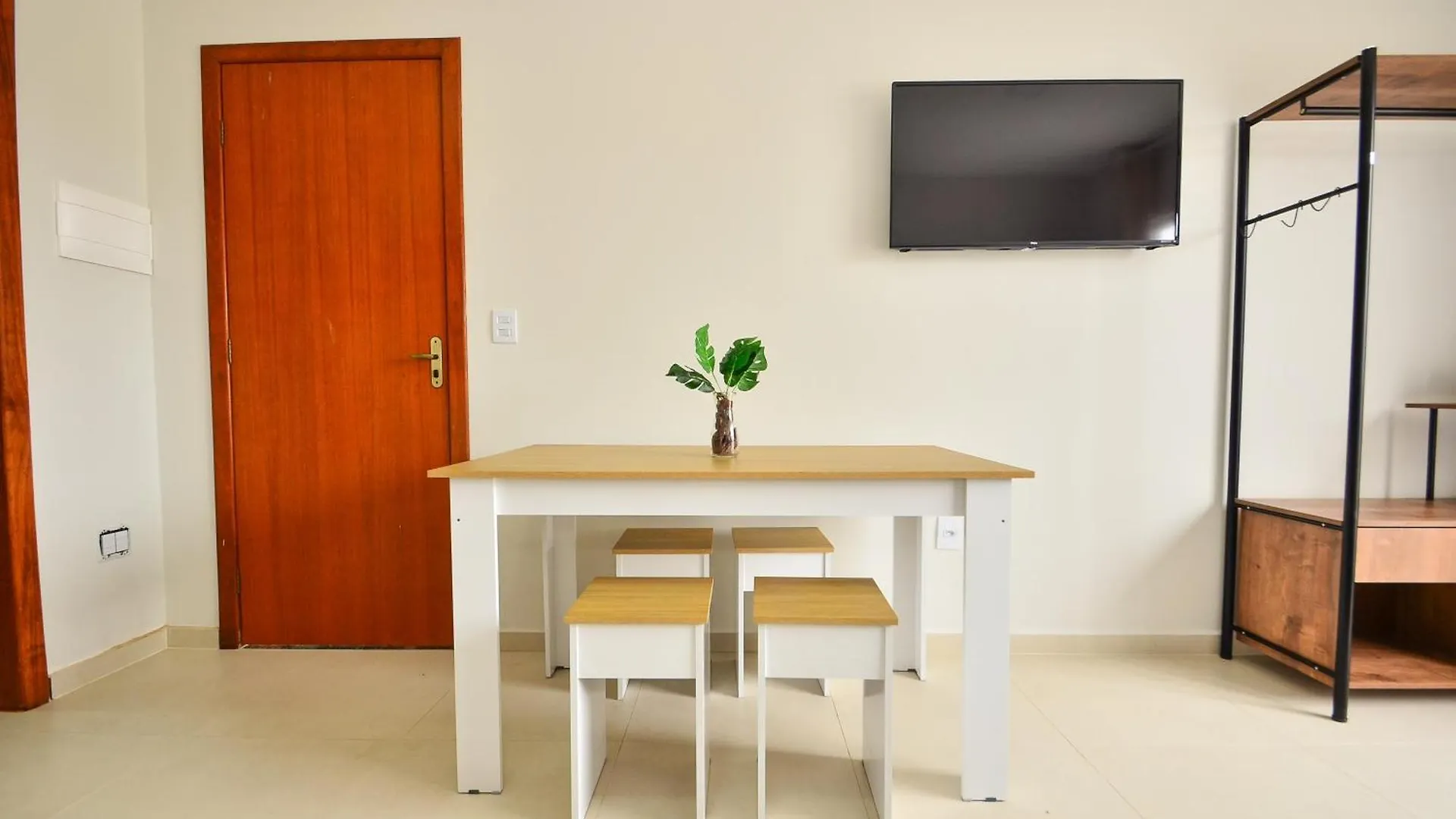 InHome - Estúdio 02, conforto e aconchego no Campeche N1518 Florianópolis Apartamento