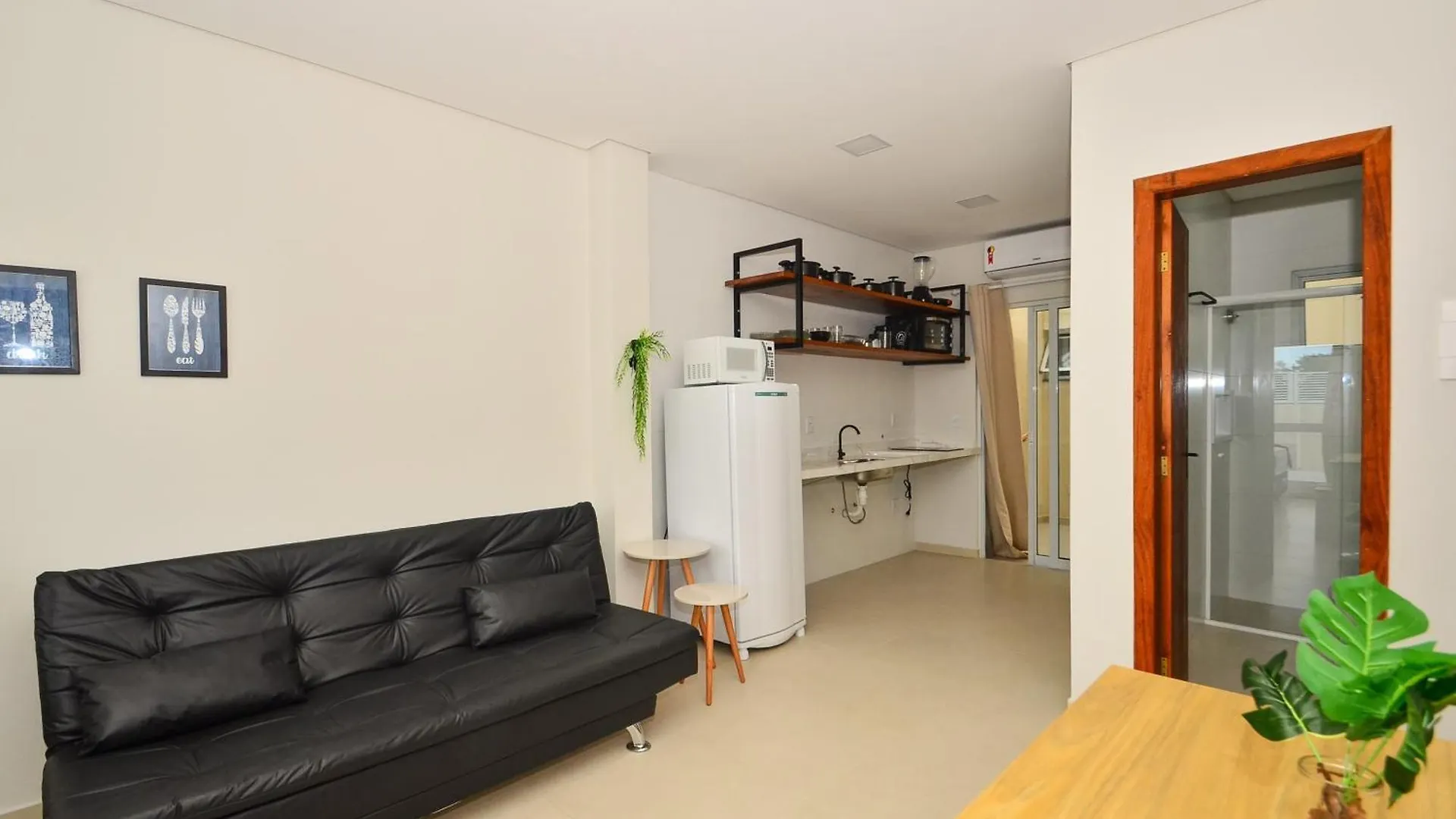 Daire Inhome: Estudio 2, Praticidade No Campeche N1518 Florianópolis